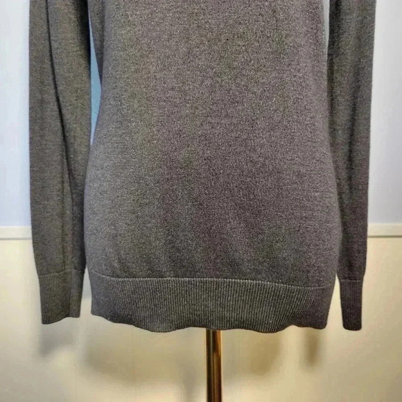 Old Navy "Believe in Love" Lightweight Pullover Sweater (XS) - Picture 3 of 9